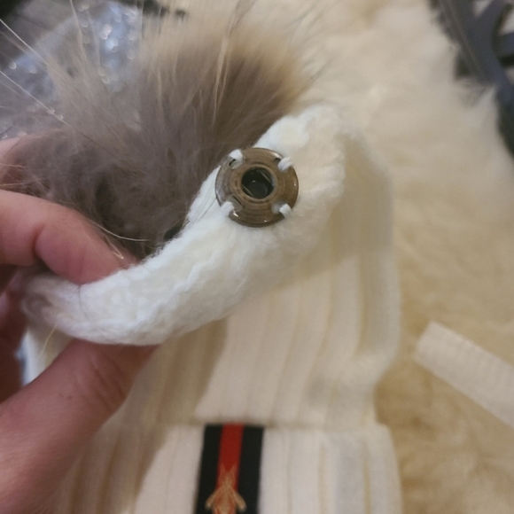 Winter toque with fur - Picture 4 of 5